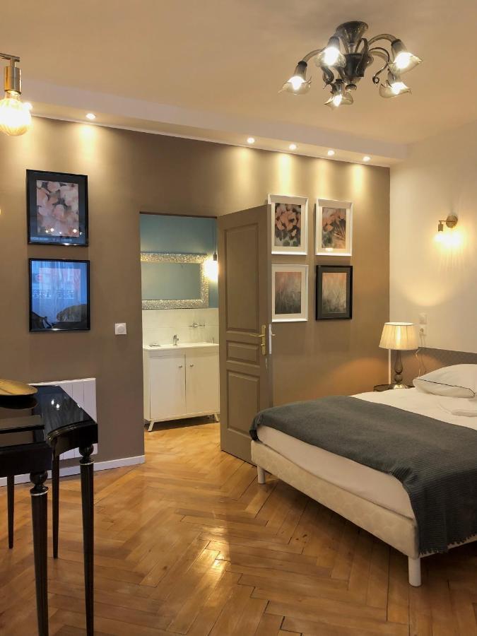 Hotel D'Artiste Pierrefontaine-les-Varans Екстериор снимка